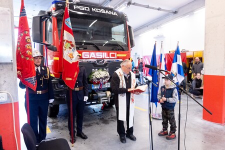 OBČINA PIVKA PREDAJA VOZILA GVC-1 PGD KOŠANA 6.5.2025 - Valter Leban-2083